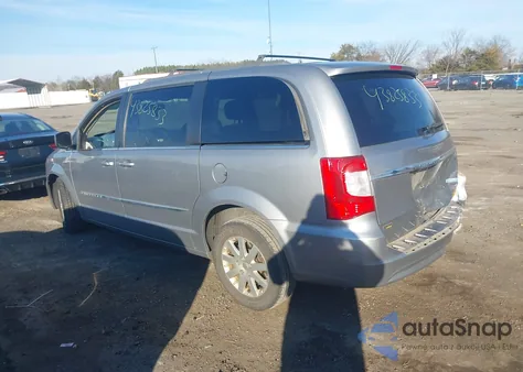 2016 Chrysler Town & Country Touring z USA, uszkodzony, nr VIN 2C4RC1BG9GR290172